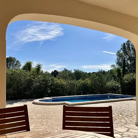 Aurora Hasta 10 Personas Piscina Ac Wifi Villa