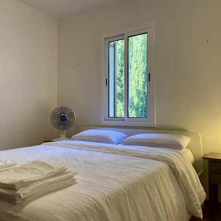 Aurora Hasta 10 Personas Piscina Ac Wifi Villa