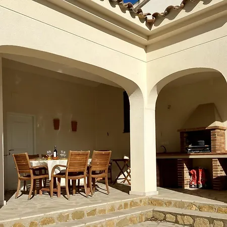 Aurora Hasta 10 Personas Piscina Ac Wifi Villa Tarragona